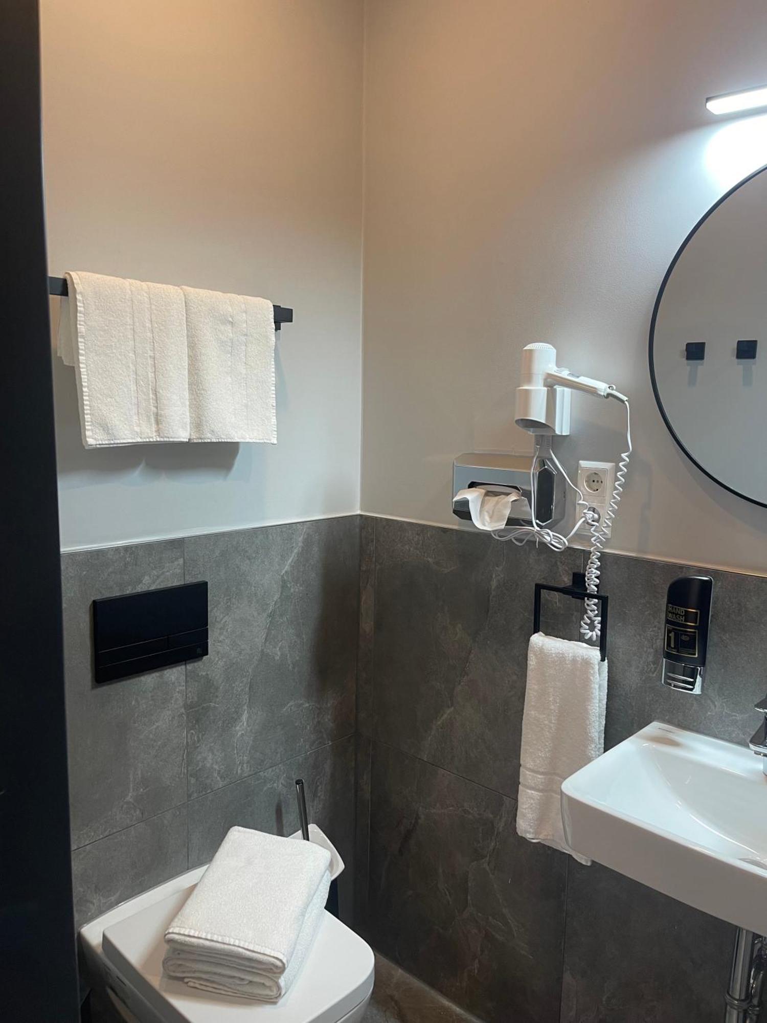 Motel Blue Messe Berlin Ngoại thất bức ảnh